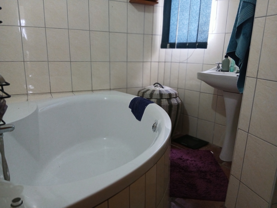 3 Bedroom Property for Sale in Aston Bay Eastern Cape